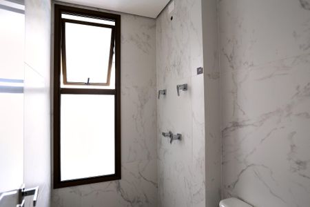 Apartamento à venda com 88m², 3 quartos e 2 vagasBanheiro da Semi Suíte 1 e 2