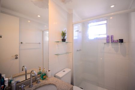 Apartamento à venda com 144m², 3 quartos e 2 vagasBanheiro do quarto 2