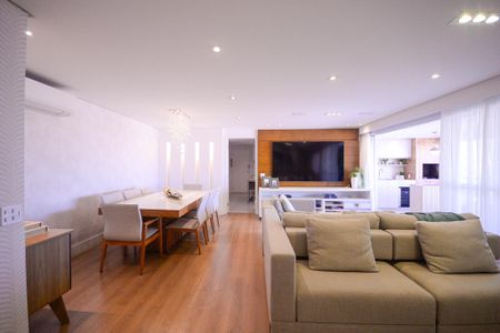 Apartamento à venda com 144m², 3 quartos e 2 vagasSala