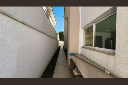 Casa de condomínio à venda com 275m², 3 quartos e 4 vagasVaranda Gourmet