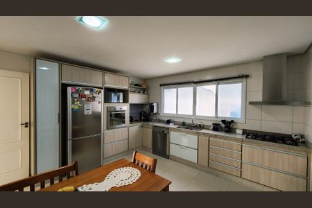 Casa de condomínio à venda com 275m², 3 quartos e 4 vagasCozinha