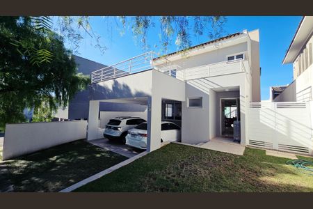 Casa de condomínio à venda com 275m², 3 quartos e 4 vagasÁrea comum