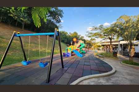 Casa de condomínio à venda com 275m², 3 quartos e 4 vagasÁrea comum