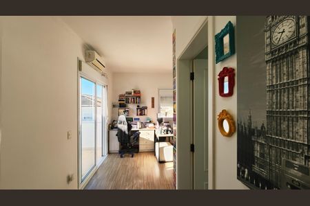 Casa de condomínio à venda com 275m², 3 quartos e 4 vagasBanheiro da Suíte 2