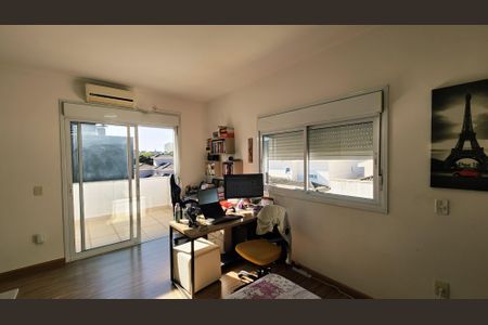 Casa de condomínio à venda com 275m², 3 quartos e 4 vagasQuarto