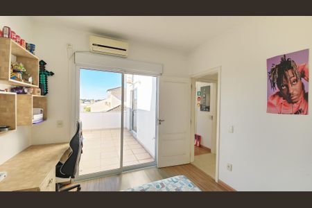 Casa de condomínio à venda com 275m², 3 quartos e 4 vagasSuíte 2