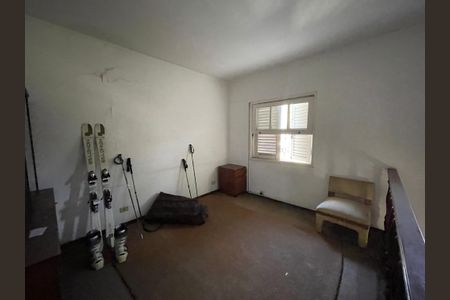 Casa à venda com 367m², 5 quartos e 2 vagas Casa à venda com 367m², 5 quartos e 2 vagasSala 2