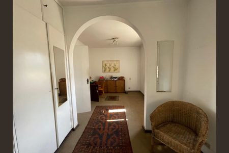 Casa à venda com 367m², 5 quartos e 2 vagas Casa à venda com 367m², 5 quartos e 2 vagasQuarto 3