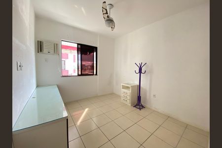 Apartamento à venda com 94m², 3 quartos e 2 vagasQuarto 2