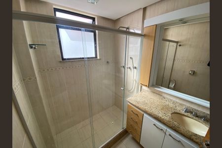 Apartamento à venda com 94m², 3 quartos e 2 vagasBanheiro Social