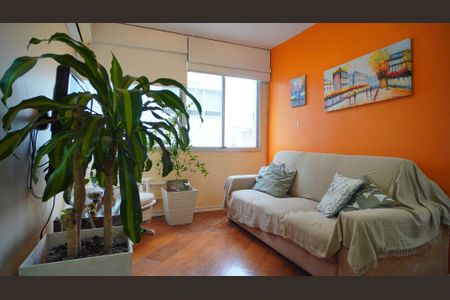 Sala  de apartamento à venda com 3 quartos, 75m² em Floresta, Porto Alegre