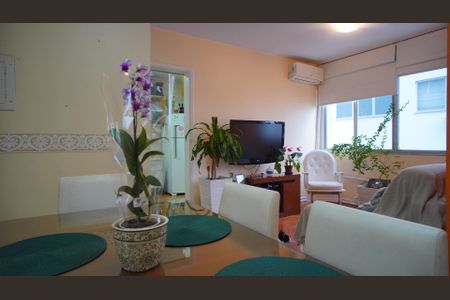 Apartamento à venda com 75m², 3 quartos e 1 vaga Apartamento à venda com 75m², 3 quartos e 1 vagaSala