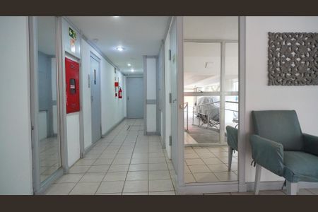 Apartamento à venda com 75m², 3 quartos e 1 vaga Apartamento à venda com 75m², 3 quartos e 1 vagaHall de entrada