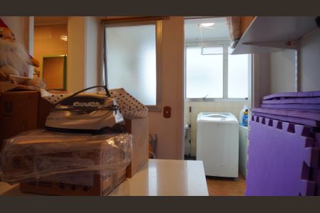 Quarto 3 de apartamento à venda com 3 quartos, 75m² em Floresta, Porto Alegre