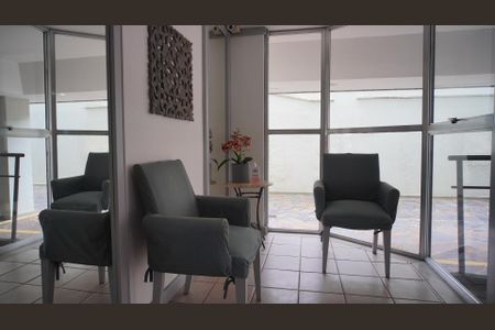 Apartamento à venda com 75m², 3 quartos e 1 vaga Apartamento à venda com 75m², 3 quartos e 1 vagaHall de entrada
