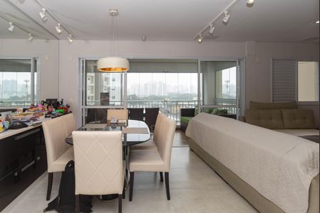 Apartamento à venda com 100m², 2 quartos e 2 vagasSala