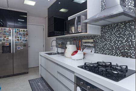 Apartamento à venda com 100m², 2 quartos e 2 vagasCozinha