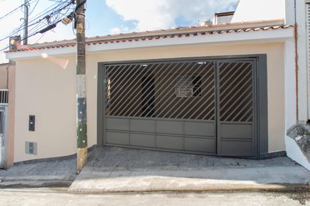 Casa para alugar com 120m², 3 quartos e 2 vagasFachada