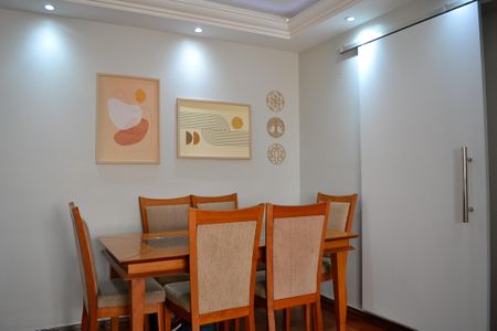 Apartamento para alugar com 90m², 4 quartos e 2 vagasSala