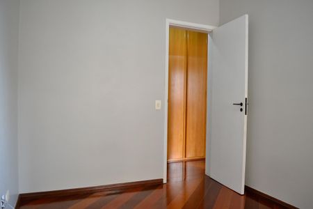 Apartamento para alugar com 90m², 4 quartos e 2 vagasQuarto