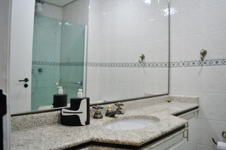 Apartamento para alugar com 90m², 4 quartos e 2 vagasBanheiro