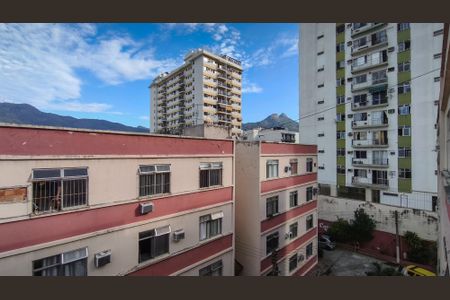 Apartamento à venda com 70m², 3 quartos e sem vaga Apartamento à venda com 70m², 3 quartos e sem vagaVista do Quarto 2