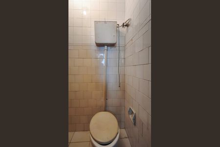 Apartamento à venda com 70m², 3 quartos e sem vaga Apartamento à venda com 70m², 3 quartos e sem vagaBanheiro de serviço