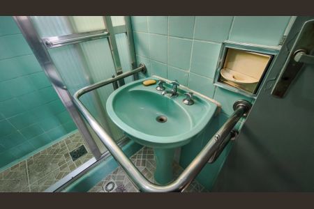 Apartamento à venda com 70m², 3 quartos e sem vaga Apartamento à venda com 70m², 3 quartos e sem vagaBanheiro