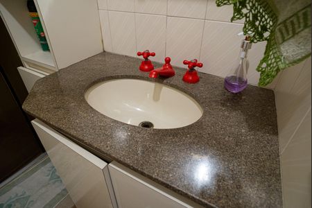 Apartamento à venda com 127m², 3 quartos e 1 vaga Apartamento à venda com 127m², 3 quartos e 1 vagaBanheiro