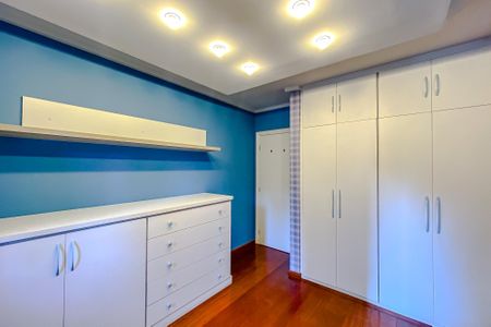 Apartamento à venda com 220m², 3 quartos e 2 vagasQuarto 2