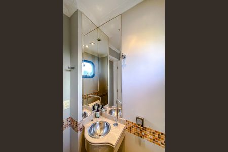 Apartamento à venda com 220m², 3 quartos e 2 vagasLavabo