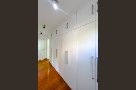 Apartamento à venda com 220m², 3 quartos e 2 vagasSuíte