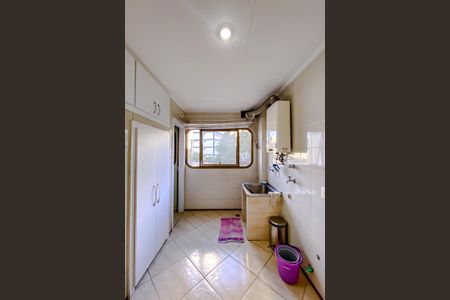 Apartamento à venda com 220m², 3 quartos e 2 vagasÁrea de Serviço