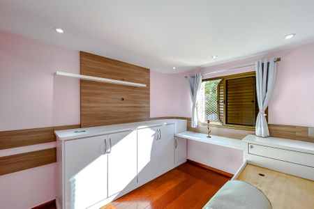 Apartamento à venda com 220m², 3 quartos e 2 vagasQuarto 1