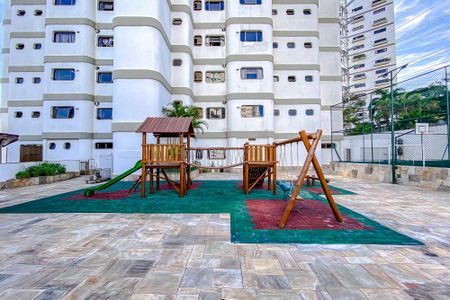Apartamento à venda com 220m², 3 quartos e 2 vagasÁrea comum - Playground
