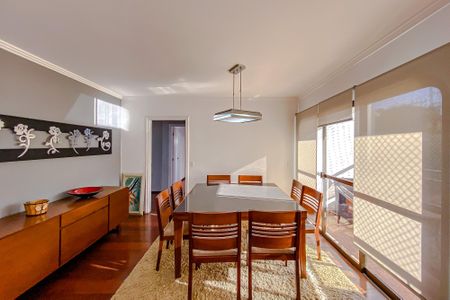 Apartamento à venda com 220m², 3 quartos e 2 vagasSala de Jantar