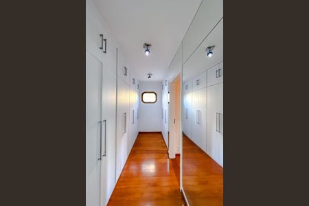 Apartamento à venda com 220m², 3 quartos e 2 vagasSuíte