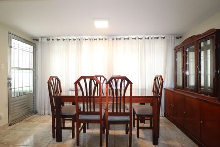 Casa à venda com 348m², 3 quartos e 12 vagasCasa 1 - Sala