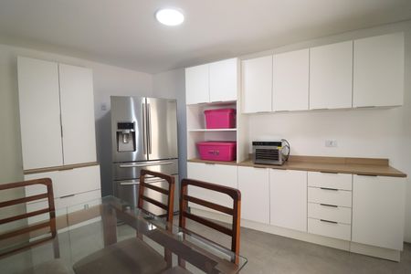 Casa à venda com 348m², 3 quartos e 12 vagasCasa 1 - Cozinha