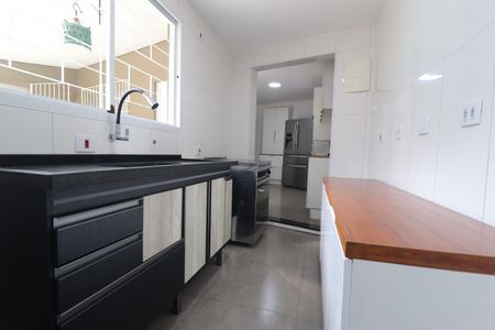 Casa à venda com 348m², 3 quartos e 12 vagasCasa 1 - Cozinha