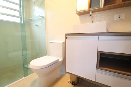 Casa à venda com 348m², 3 quartos e 12 vagasCasa 1 - Banheiro Quarto 1 suíte