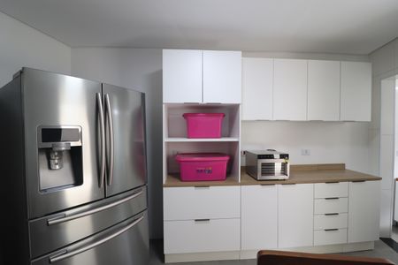 Casa à venda com 348m², 3 quartos e 12 vagasCasa 1 - Cozinha