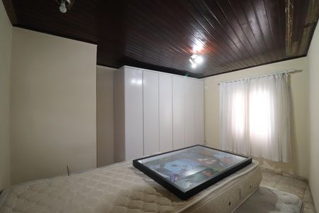 Casa à venda com 348m², 3 quartos e 12 vagasCasa 1 - Quarto 2