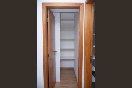 Apartamento para alugar com 164m², 4 quartos e 3 vagasCloset da suíte 3