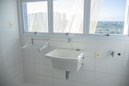 Apartamento para alugar com 164m², 4 quartos e 3 vagasÁrea de Serviço