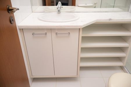 Apartamento para alugar com 164m², 4 quartos e 3 vagasBanheiro da Suíte 3