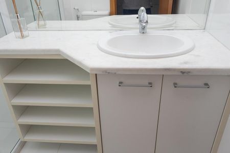 Apartamento para alugar com 164m², 4 quartos e 3 vagasBanheiro da Suíte 1