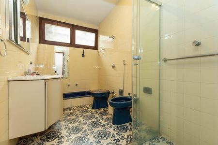 Casa para alugar com 300m², 3 quartos e 3 vagas Casa para alugar com 300m², 3 quartos e 3 vagasBanheiro 1