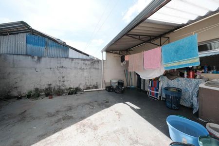 Casa à venda com 237m², 4 quartos e 1 vagaÁrea de Serviço