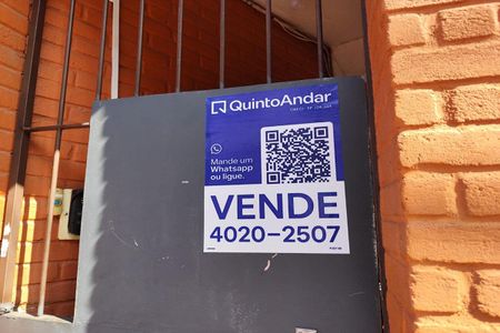 Casa à venda com 237m², 4 quartos e 1 vaga Casa à venda com 237m², 4 quartos e 1 vagaPlaca
